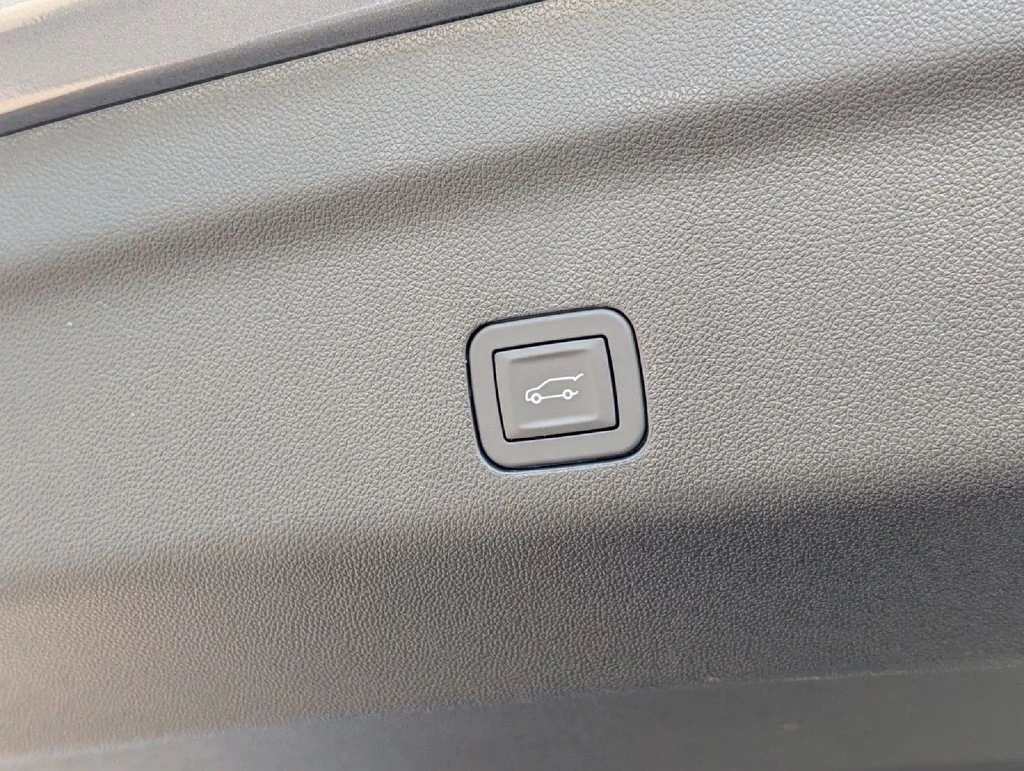 2026 GMC Yukon XL Elevation - Photo 29