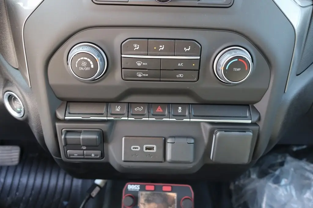 2025 Chevrolet Silverado 2500HD Work Truck Trail Boss photo 9