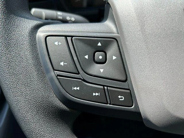 2025 Isuzu NPR - image 5