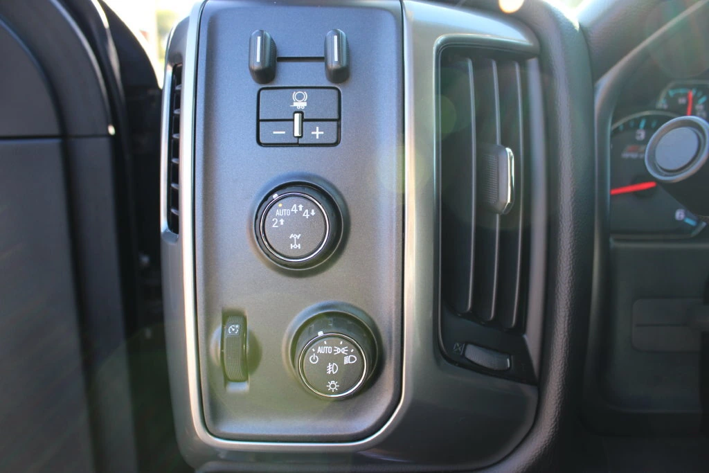 2018 Chevrolet Silverado 1500 LT - Photo 13