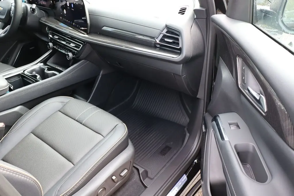 2026 Chevrolet Traverse High Country photo 48