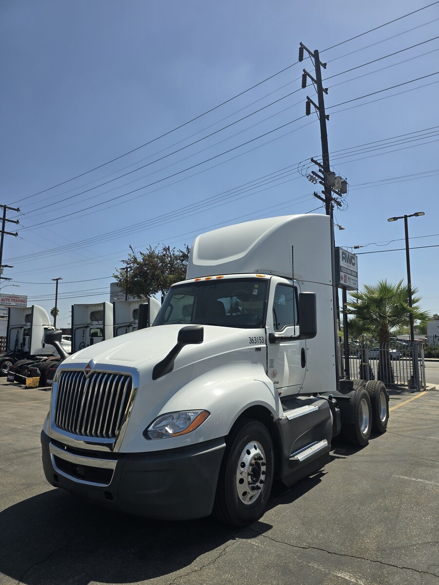 2021 International in CA — photo 3