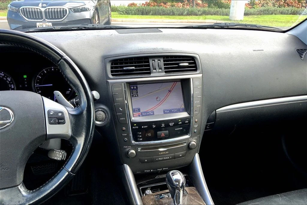 2015 Lexus IS 250 - Photo 6