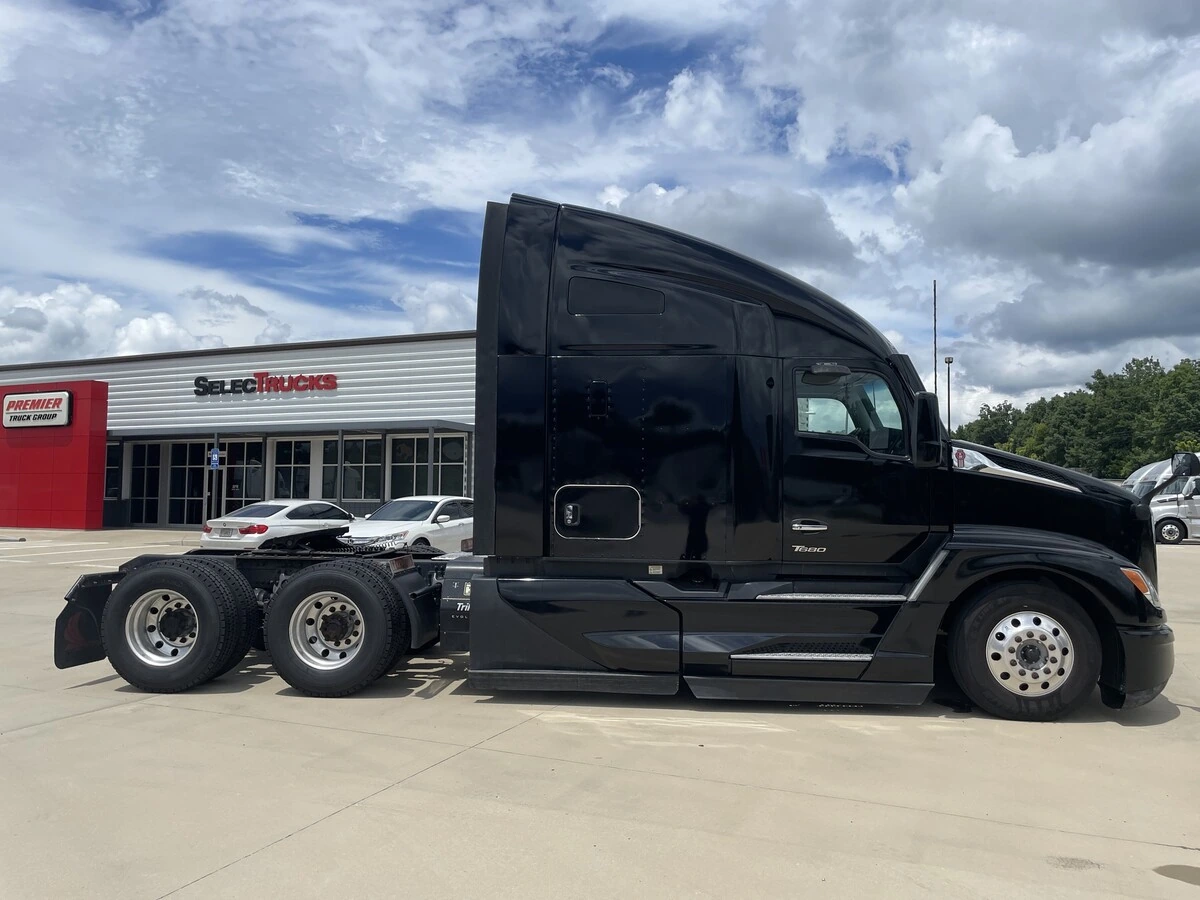 2023 Kenworth T680 — photo 5