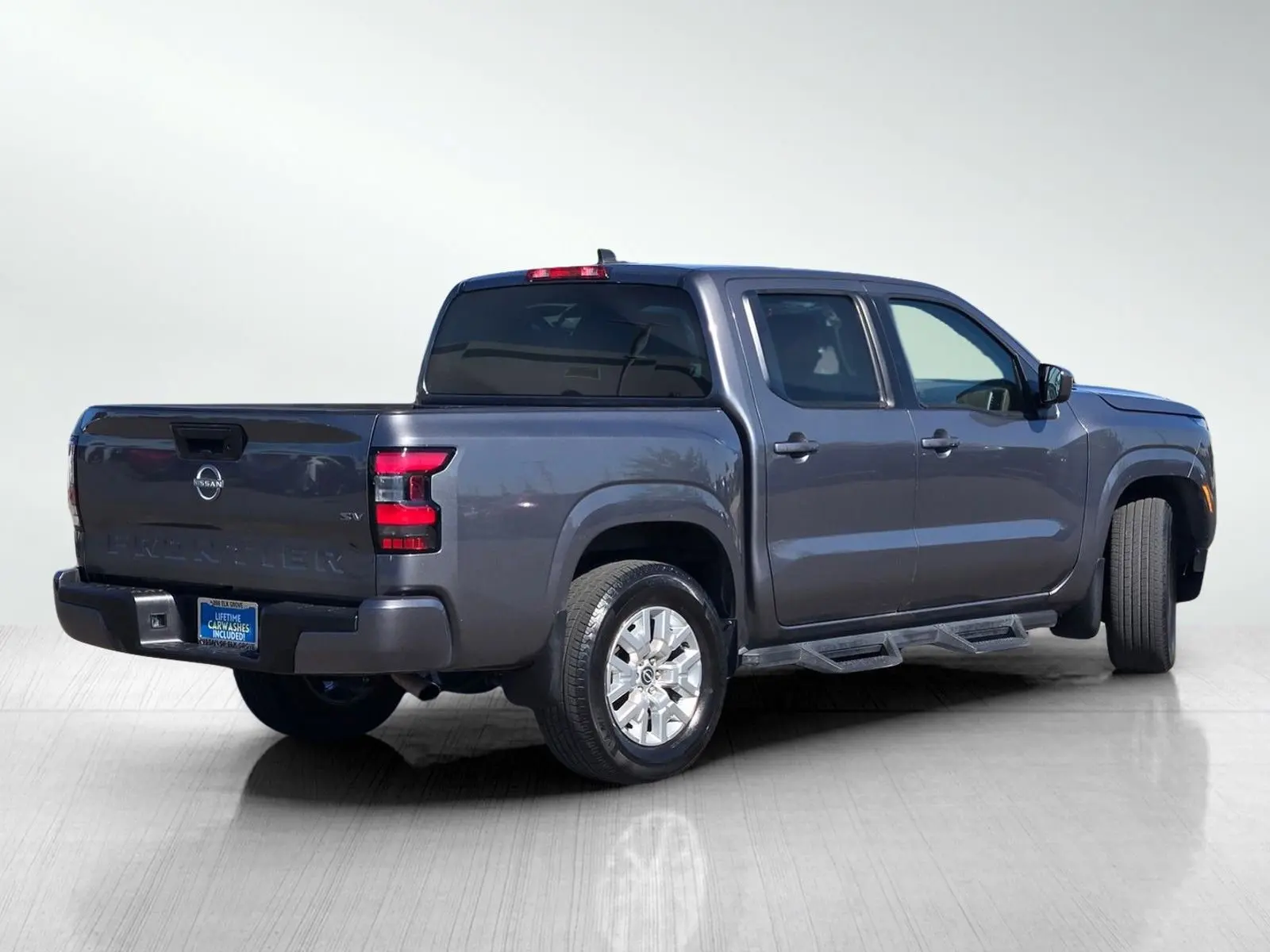 2023 Nissan Frontier Crew Cab SV photo 4