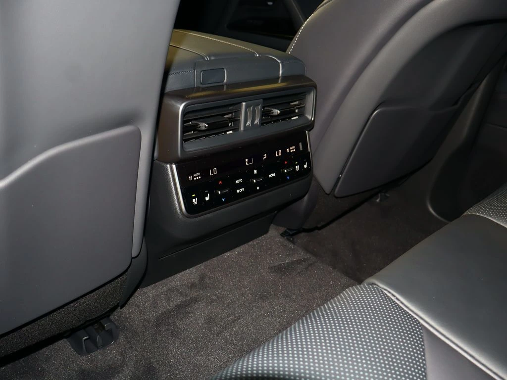 2026 Lexus LX 600 F-Sport - Photo 20