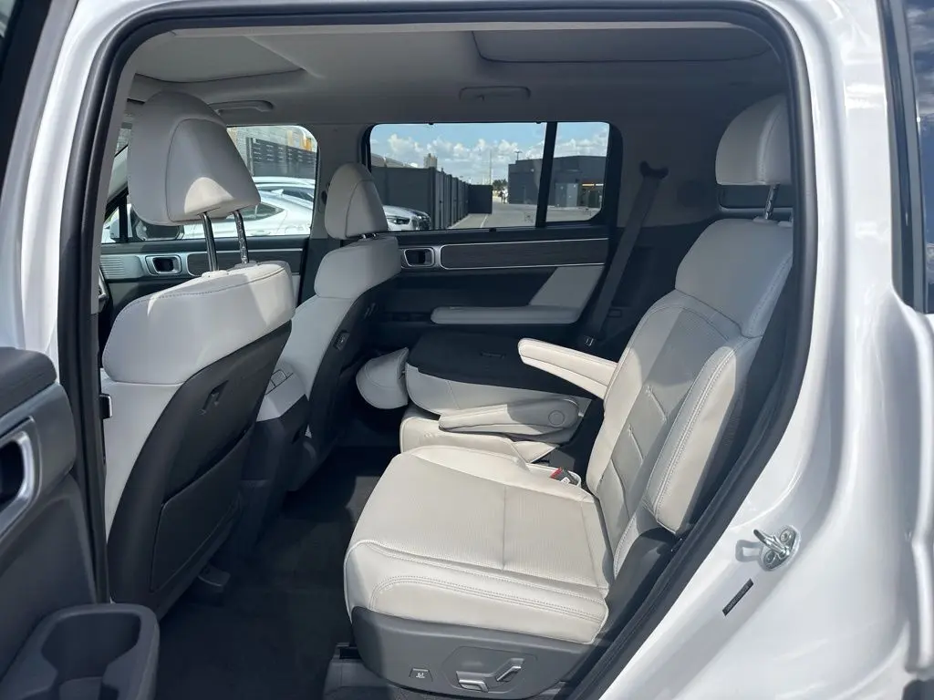 2026 Hyundai Santa Fe Limited photo 18