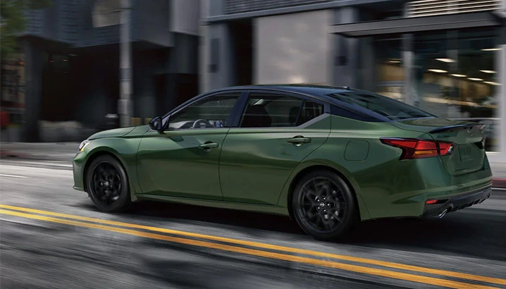 PERFORMANCE: AWD, MPG, HORSEPOWER