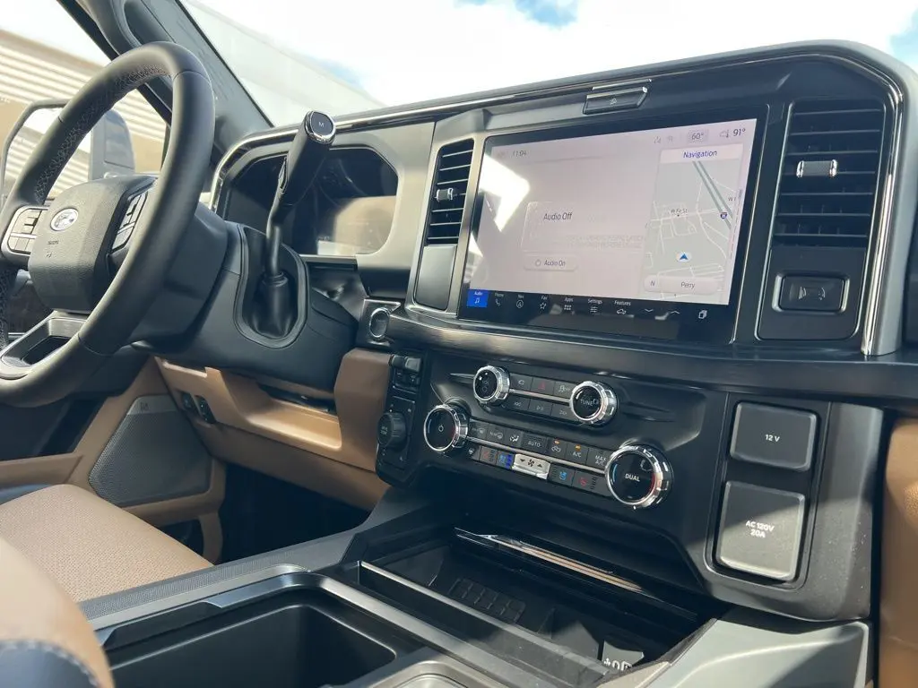 2026 Ford F-250 photo 2