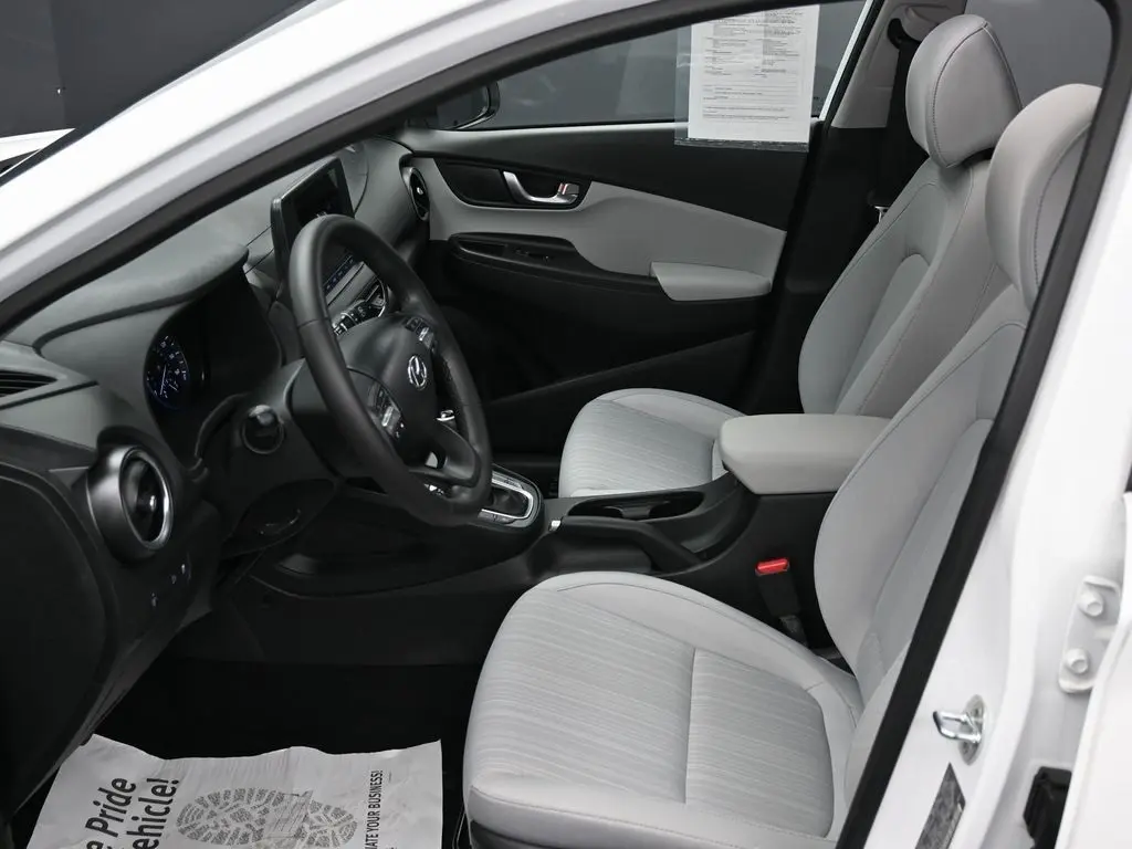 2022 Hyundai Kona SEL N Line photo 13