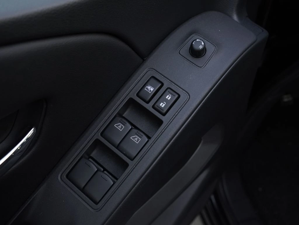 2026 Nissan Frontier SV - Photo 10