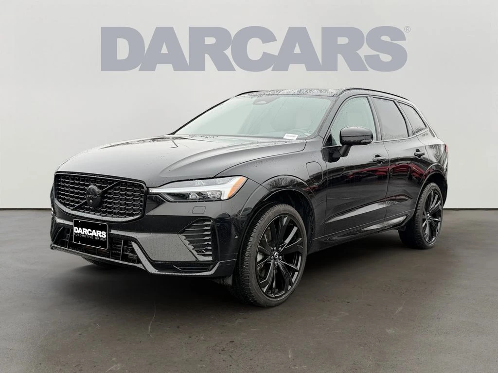 2024 Volvo - image 3