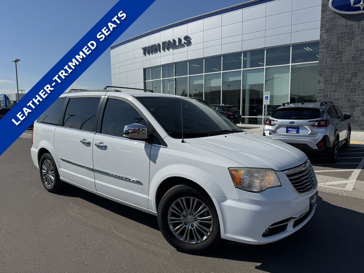 2014 Chrysler Town & Country 4dr Wgn Touring-L
