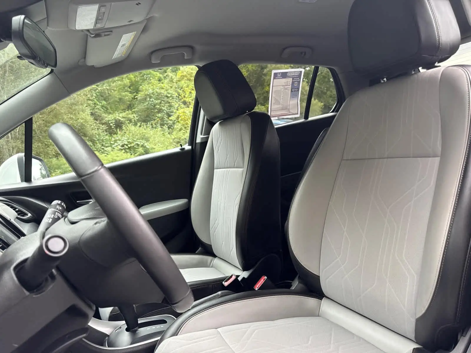 2022 Chevrolet Trax LT photo 13