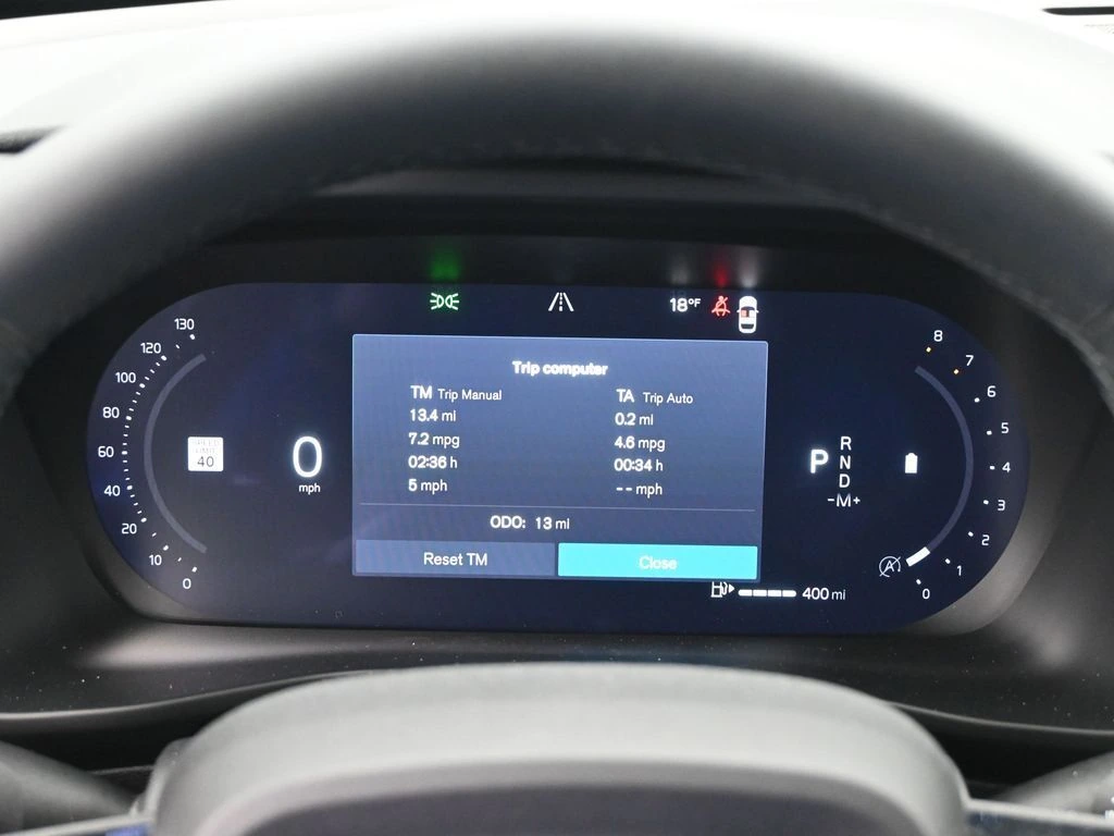 2026 Volvo - image 9