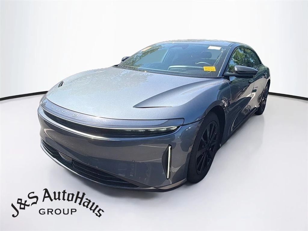 2025 Lucid Air Touring's photo