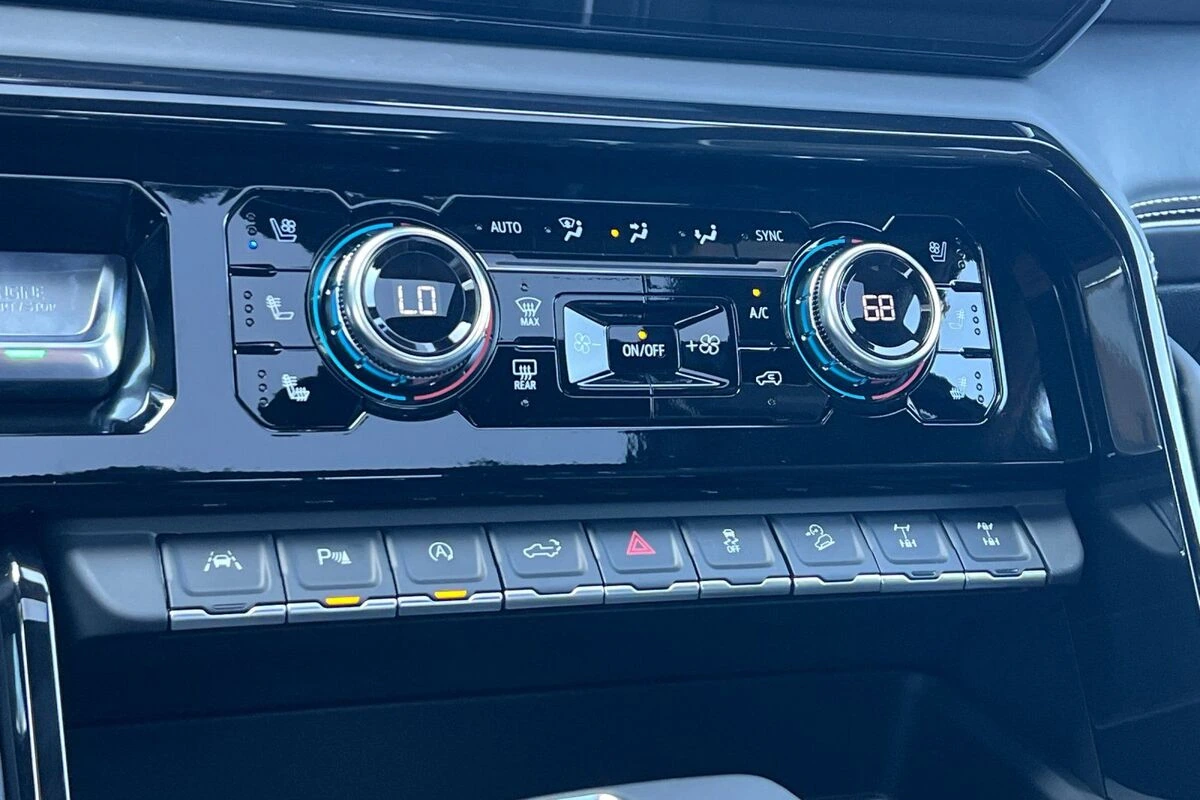 2026 GMC Sierra 1500 AT4X - Photo 22