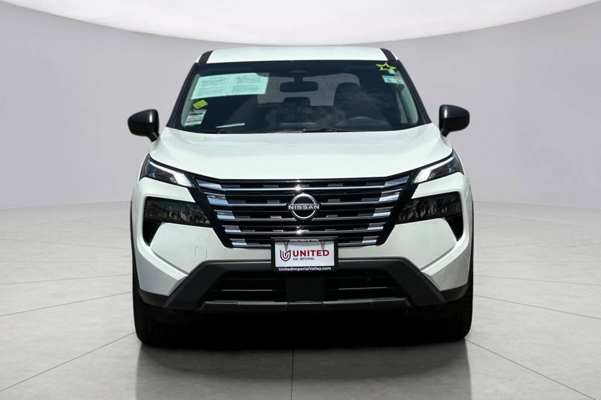2026 Nissan Rogue S - Photo 9