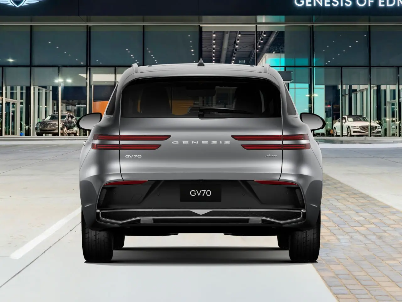 2026 Genesis GV70 2.5T Advanced photo 5
