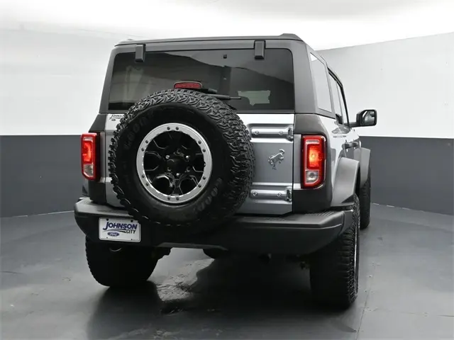 2023 Ford Bronco Black Diamond photo 7