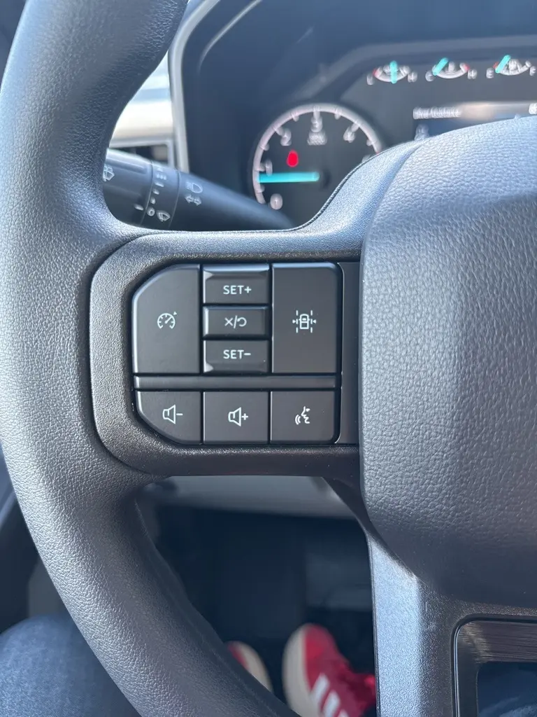 2026 Ford F-350 photo 16