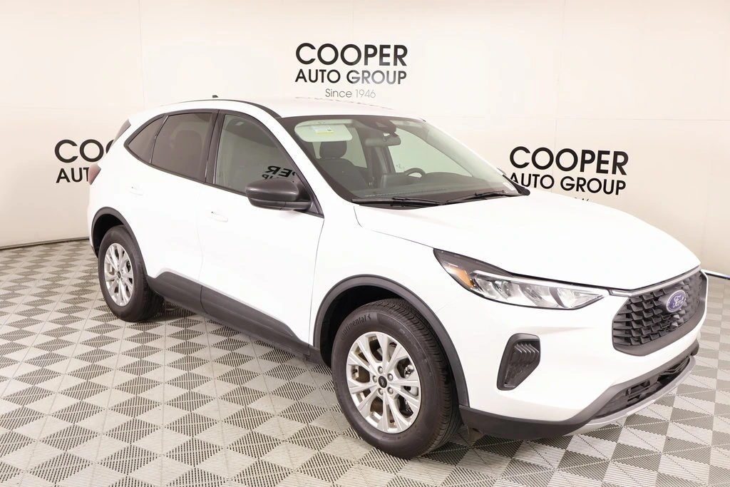 2025 Ford Escape Base showcase