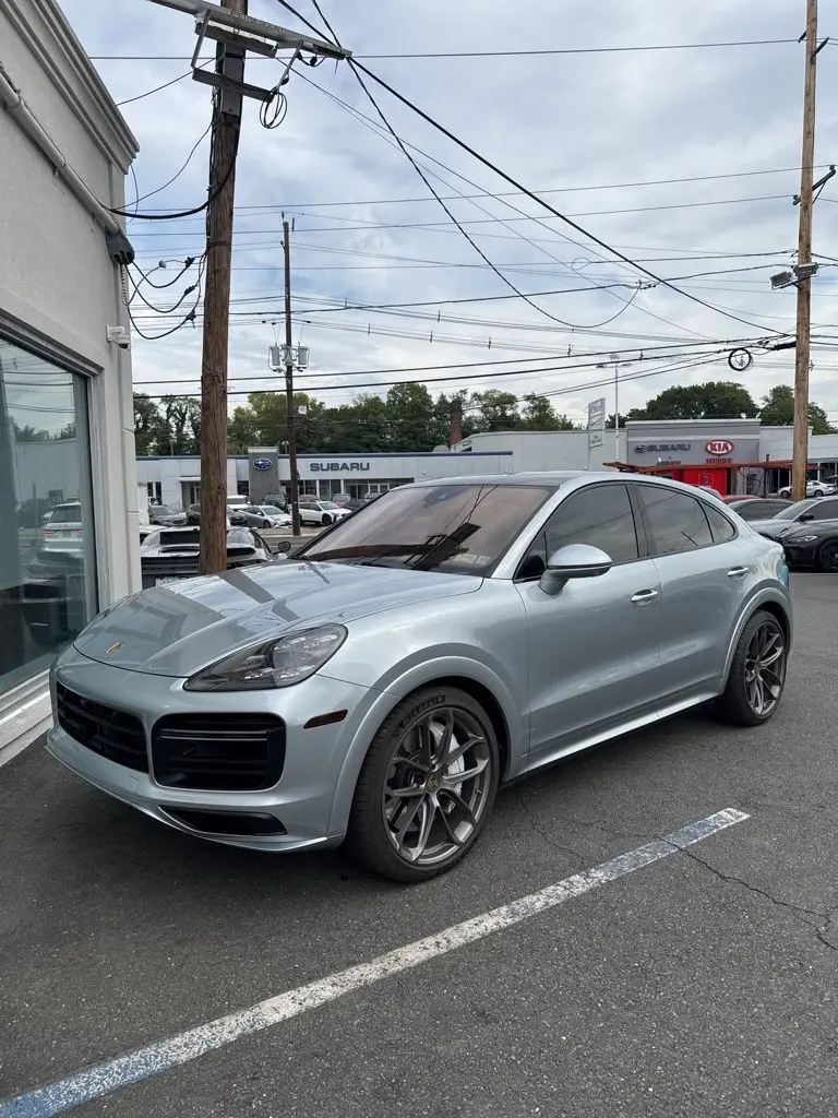 2020 Porsche Cayenne Coupe Turbo photo 2