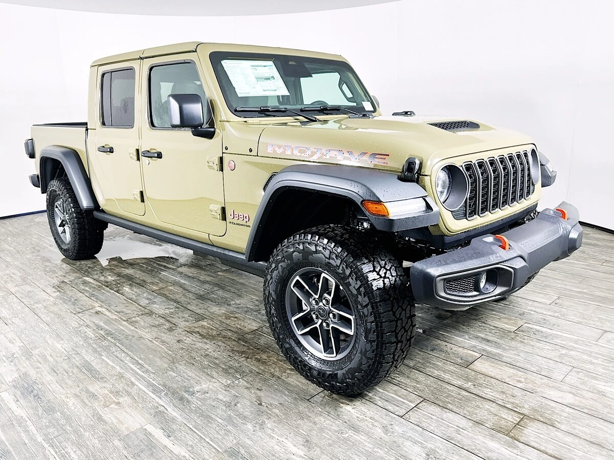 2026 Jeep Gladiator Mojave Auto's photo