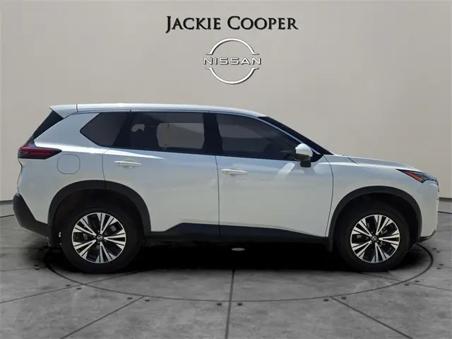 2021 Nissan Rogue SV photo 5