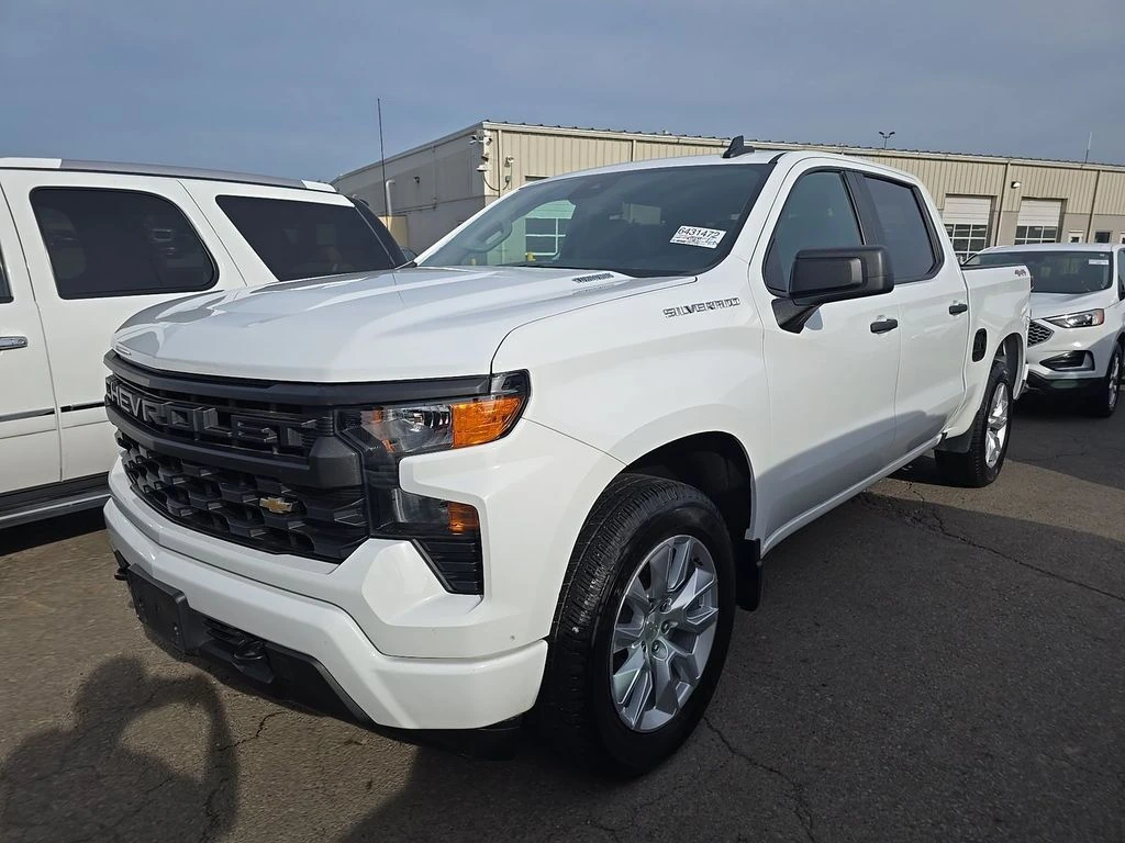 2024 Chevrolet Silverado 1500 Custom 4X4 Crew Cab Short Box's photo