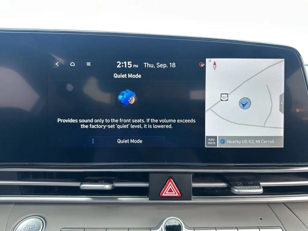 2024 Hyundai Elantra SEL photo 24