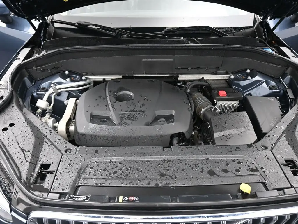 2021 Volvo XC90 T6 AWD Inscription photo 20