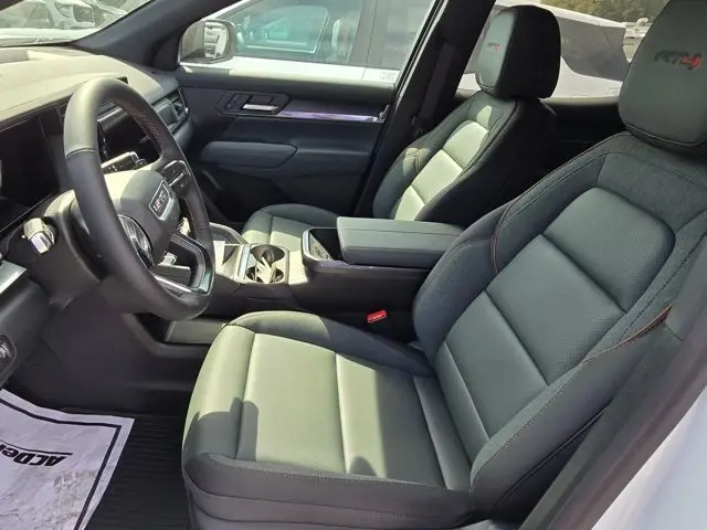 2026 Gmc Terrain AT4 photo 4