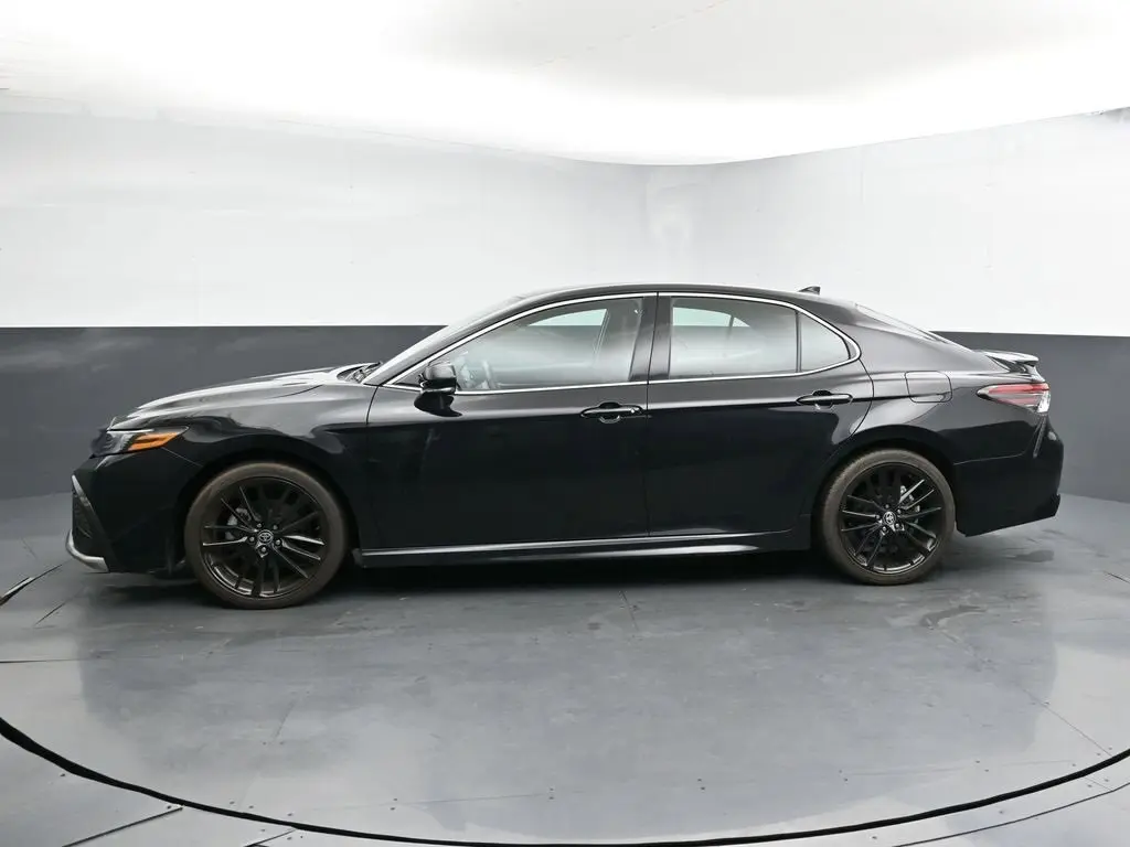 2023 Toyota Camry XSE photo 4