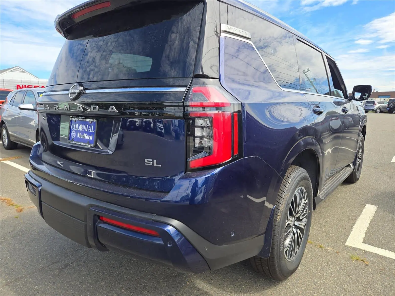 2025 Nissan Armada SL photo 4