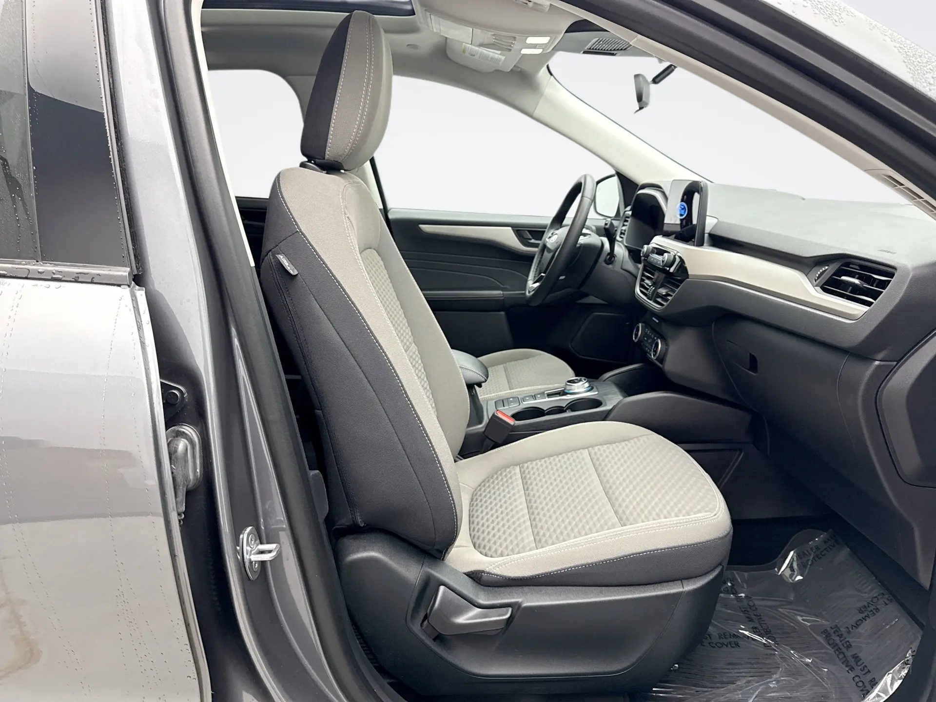 2022 Ford Escape SE photo 16