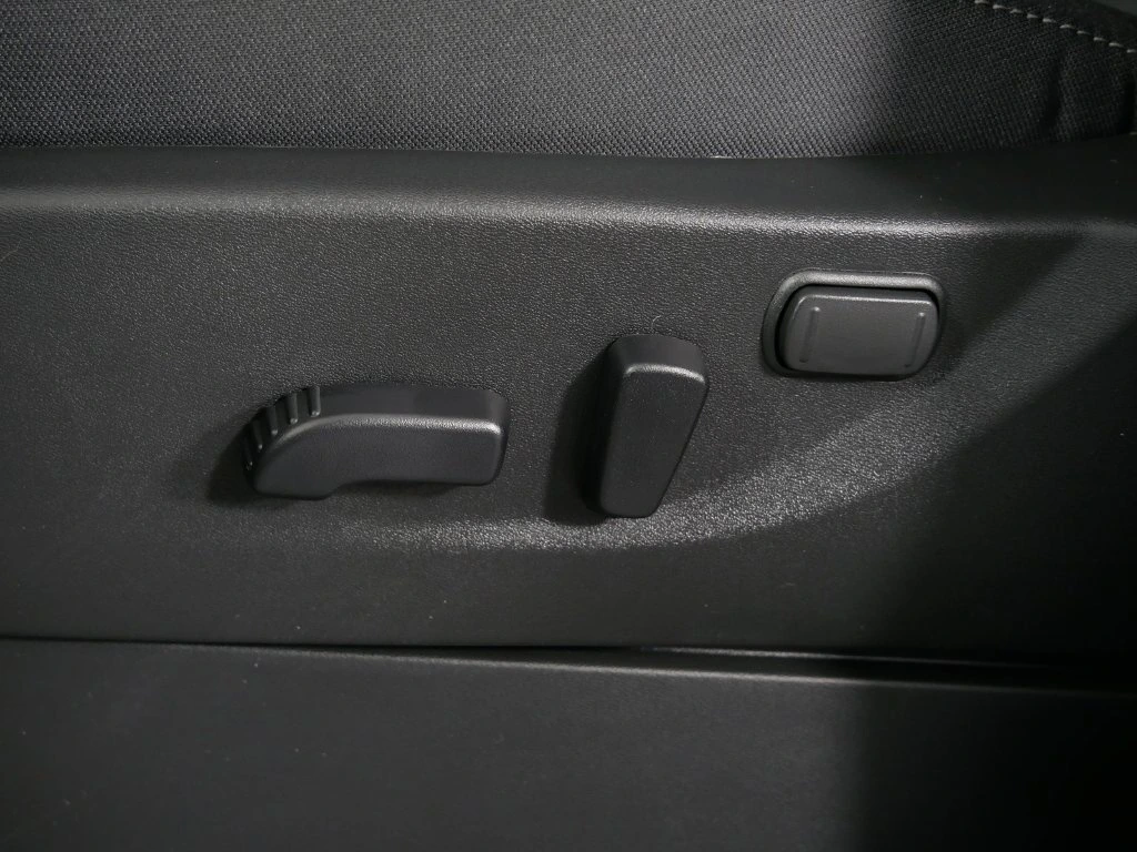 2026 Nissan Frontier SV - Photo 24