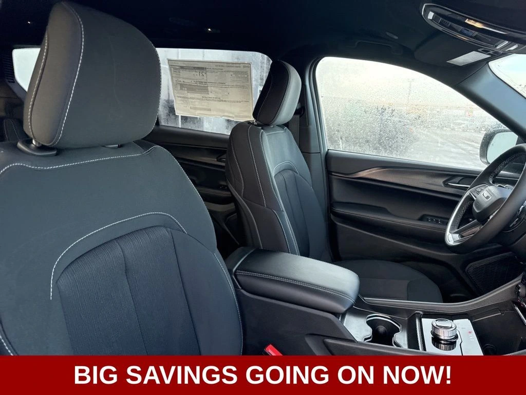2025 Jeep Grand Cherokee L Laredo - Photo 50