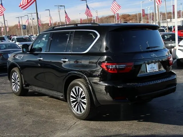 2024 Nissan Armada SL Midnight Edition photo 2