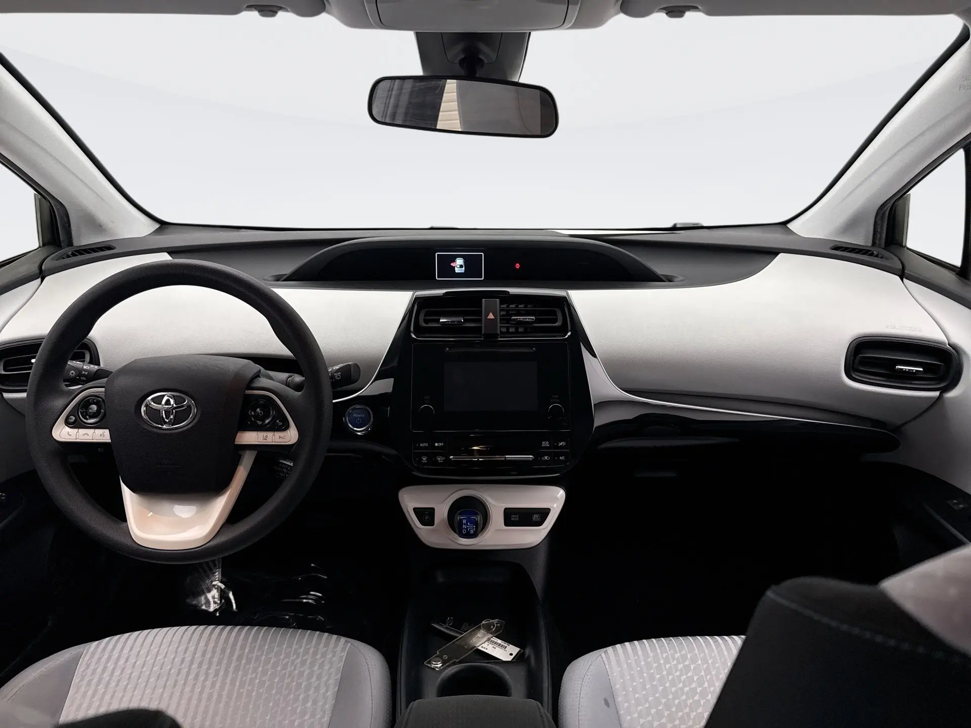 2017 Toyota Prius One Two photo 14