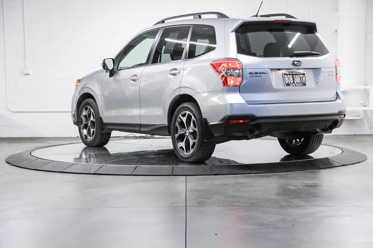 2014 Subaru Forester 2.0XT Touring photo 4