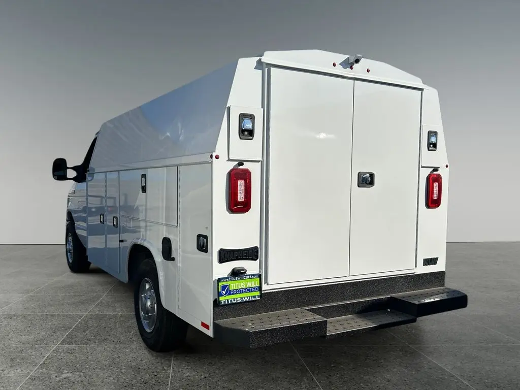 2026 Ford E-350 Base photo 2
