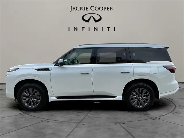 2026 Infiniti QX80 Pure photo 2