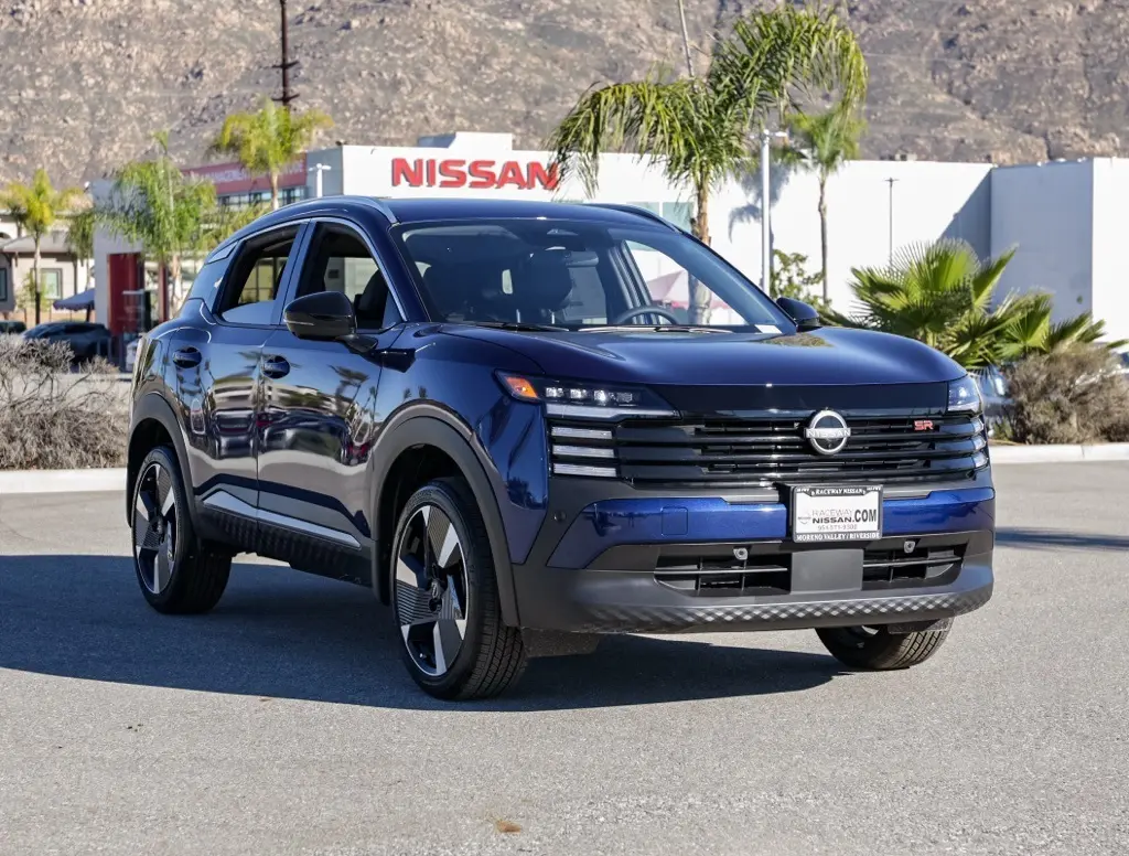 2026 Nissan KICKS SR's photo