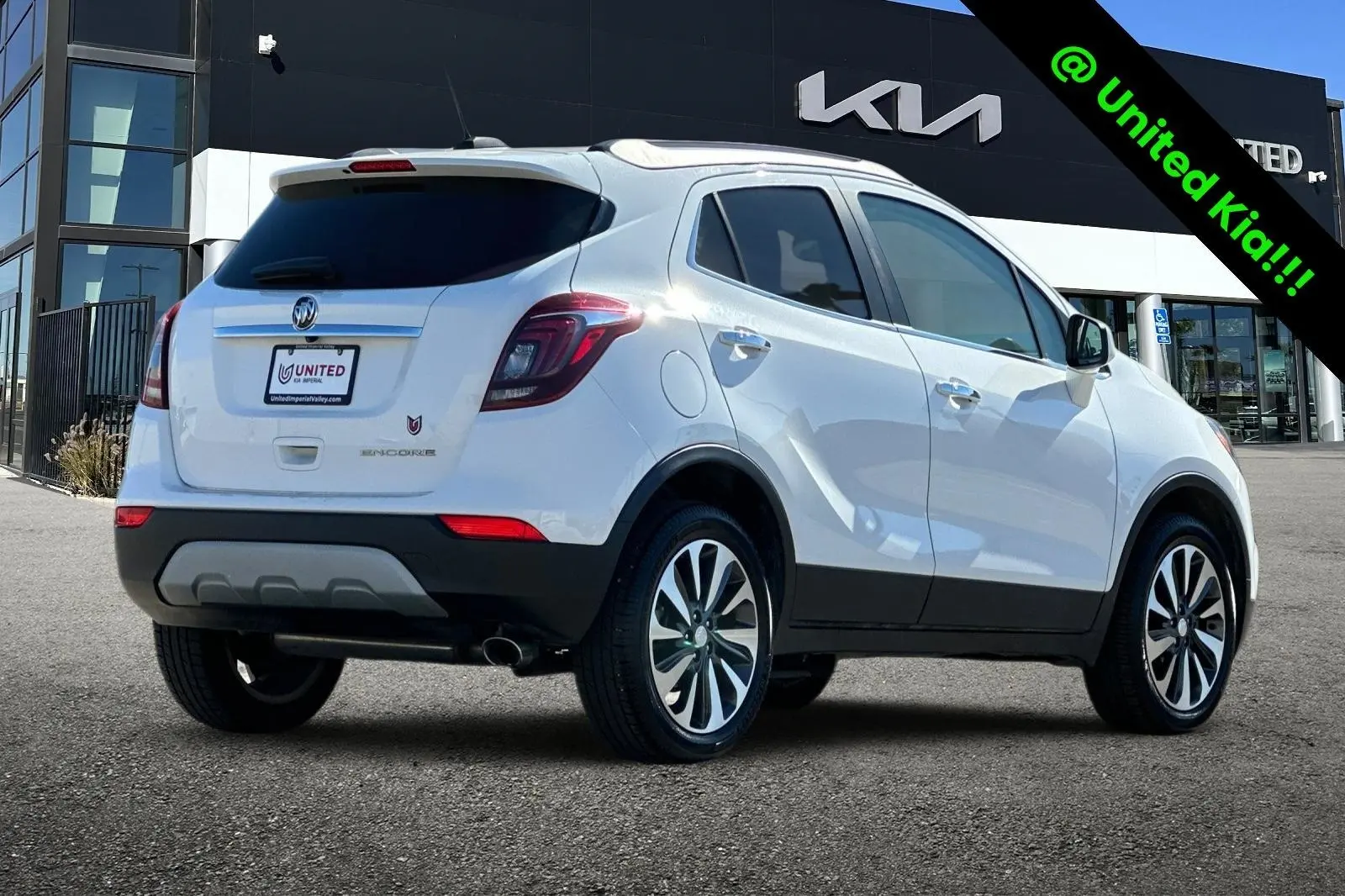 2022 Buick Encore Preferred photo 4