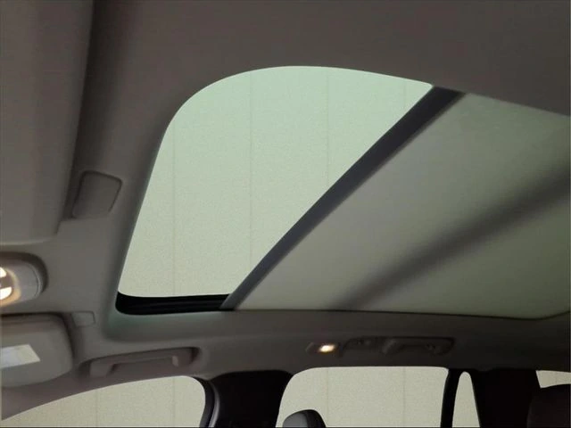 2026 Volvo - image 14