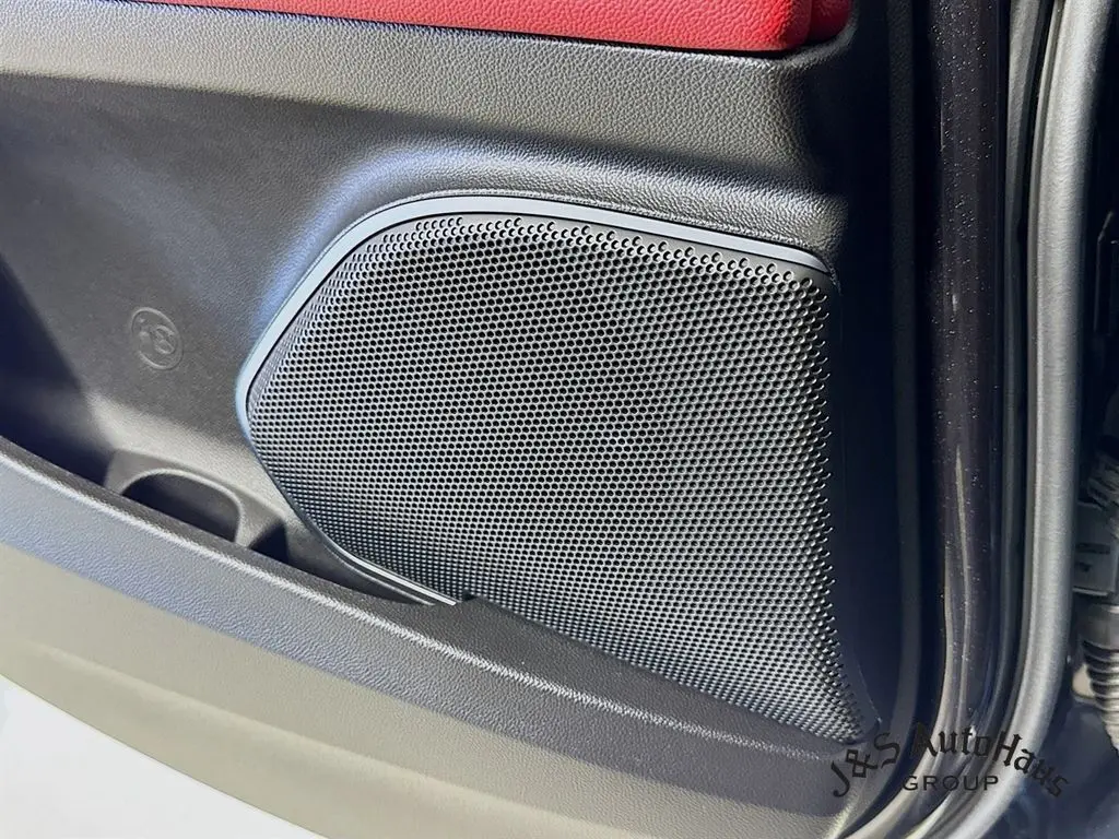 2021 Alfa Romeo Stelvio Quadrifoglio photo 30
