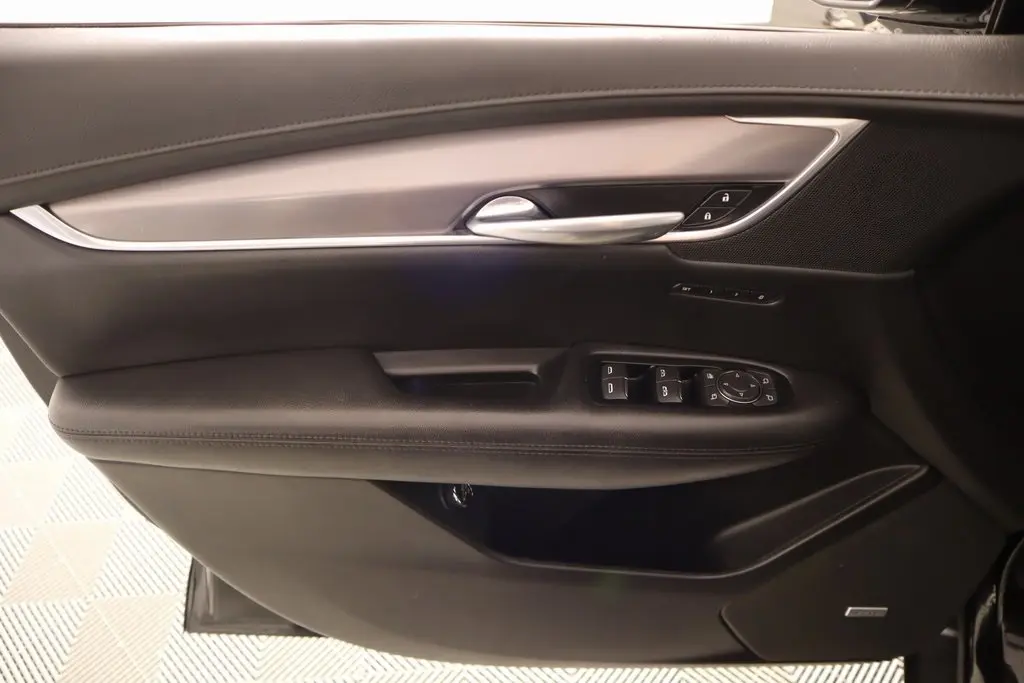 2019 Cadillac XT5 Luxury photo 17