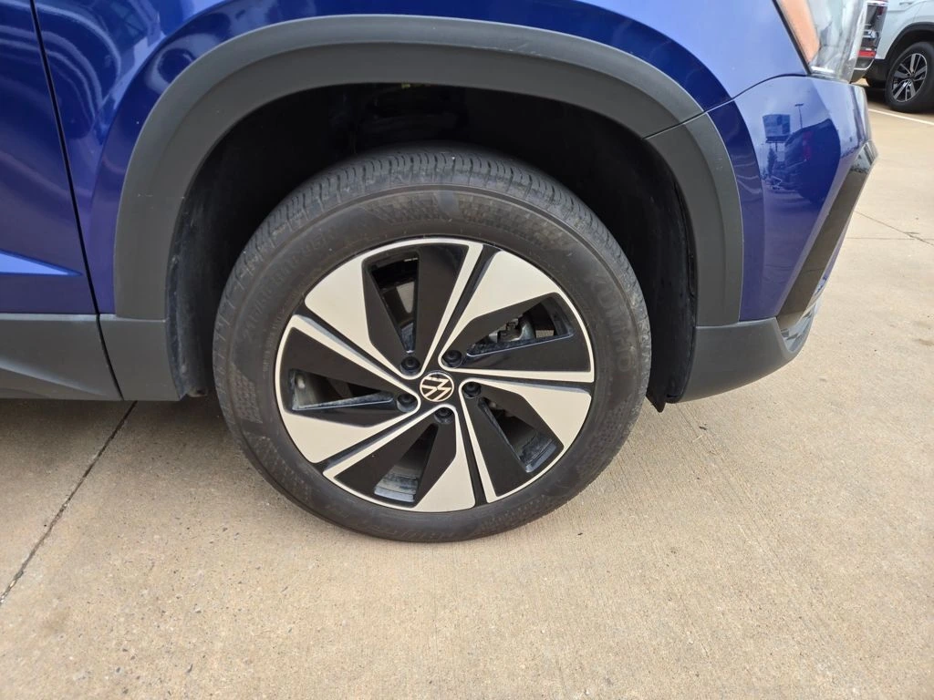 2024 Volkswagen Taos SE - Photo 6
