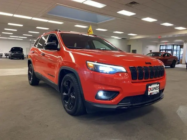 Used 2021 Jeep Cherokee Altitude with VIN 1C4PJLLB6MD144452 for sale in Sterling, IL